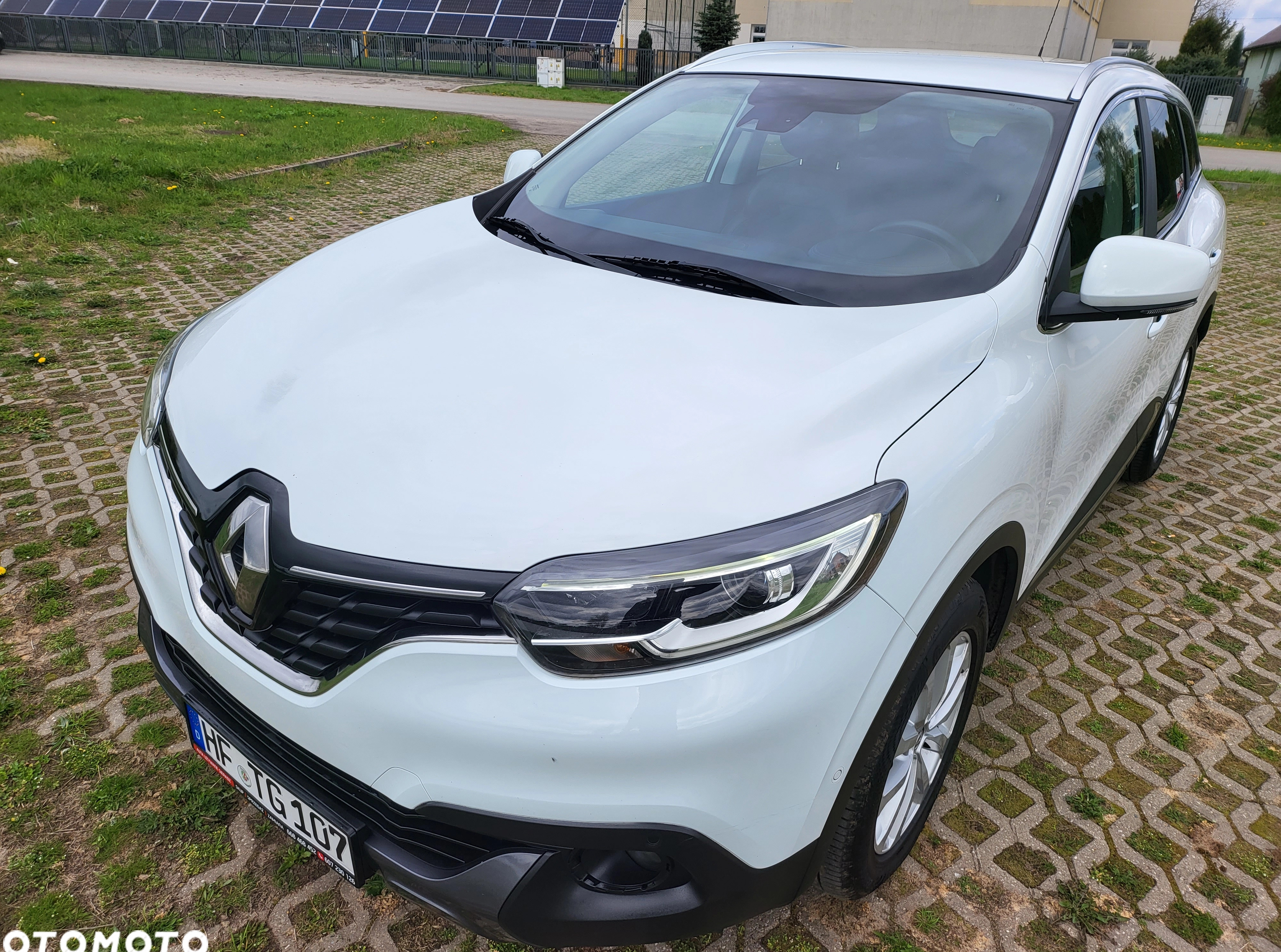 Renault Kadjar cena 48909 przebieg: 198000, rok produkcji 2016 z Sieradz małe 781